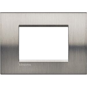 Legrand LNA4803ACS Piastra a Parete - 3 Moduli Quadrato Acciaio - Copri Interruttore Legrand LNA4803ACS Piastra a Parete - 3 Moduli Quadrato Acciaio - Copri Interruttore