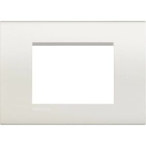Legrand LNA4803BI Piastra da Parete - 3 Moduli - Bianco - Copertura Interruttore Legrand LNA4803BI Piastra da Parete - 3 Moduli - Bianco - Copertura Interruttore