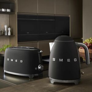 Smeg KLF03BLMUK - Matte Black - Retro Kettle Smeg KLF03BLMUK - Matte Black - Retro Kettle