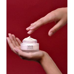 Crema viso e collo Antimacula Arval SPF 30 - Trattamento rughe e macchie Crema viso e collo Antimacula Arval SPF 30 - Trattamento rughe e macchie
