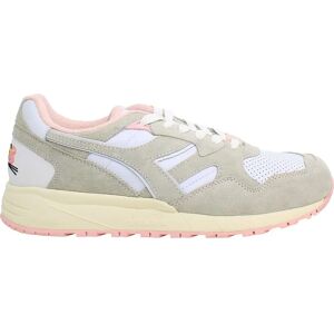 Diadora N9002 Wit/Roze Sneakers - Unisex UK 9.5 Diadora N9002 Wit/Roze Sneakers - Unisex UK 9.5