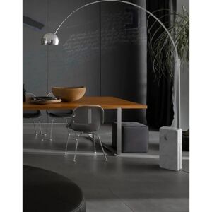 Lampe à pied Flos Arco - Marbre et Métal - Design Iconique - Publicité Lampe à pied Flos Arco - Marbre et Métal - Design Iconique - Publicité