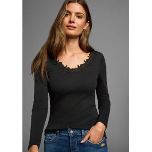 AJC Modell 36/38 (S) - V-Ausschnitt Spitzen Rippshirt AJC Modell 36/38 (S) - V-Ausschnitt Spitzen Rippshirt