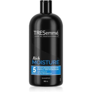 Tresemme Pro-Vita Aloe Re-Moisturising Shampoo - 2x900ml Tresemme Pro-Vita Aloe Re-Moisturising Shampoo - 2x900ml