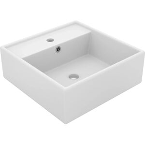 Maisonchic Square Ceramic Washbasin - Modern & Elegant Maisonchic Square Ceramic Washbasin - Modern & Elegant