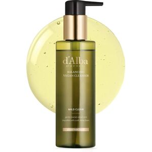 d'Alba Model: Balancing Vegan Cleanser - Mild Clean - Cleanser d'Alba Model: Balancing Vegan Cleanser - Mild Clean - Cleanser