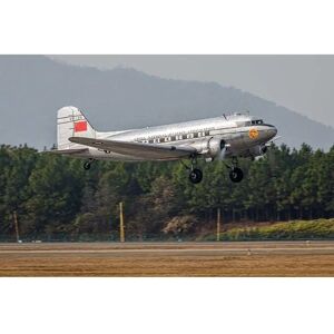 Kit de modelo DC-3 1:48 - Avión de Trumpeter Kit de modelo DC-3 1:48 - Avión de Trumpeter