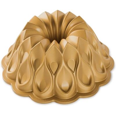 Nordic Ware Gullkronet Bundtform - Begrenset utgave - 10 kopper Nordic Ware Gullkronet Bundtform - Begrenset utgave - 10 kopper