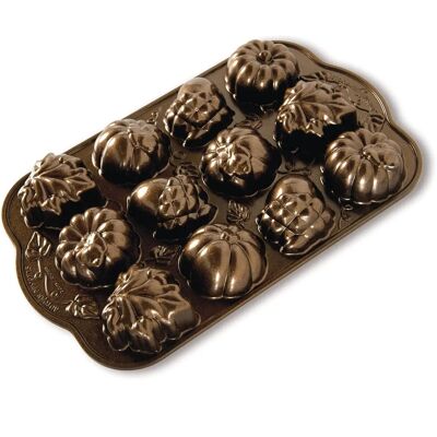 Nordic Ware Herbst-Leckereien Cakelet-Form - Kuchenart Nordic Ware Herbst-Leckereien Cakelet-Form - Kuchenart