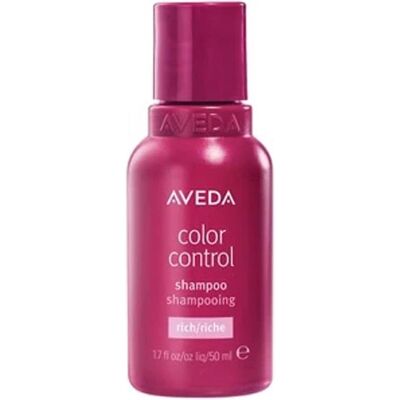 Aveda Marke Modell - Reich Shampoo - Haarpflege Aveda Marke Modell - Reich Shampoo - Haarpflege
