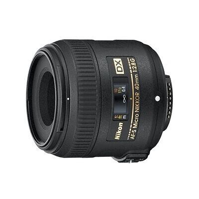 Nikon Nikkor 40mm f/2.8 G Micro AF-S DX Nikon Nikkor 40mm f/2.8 G Micro AF-S DX