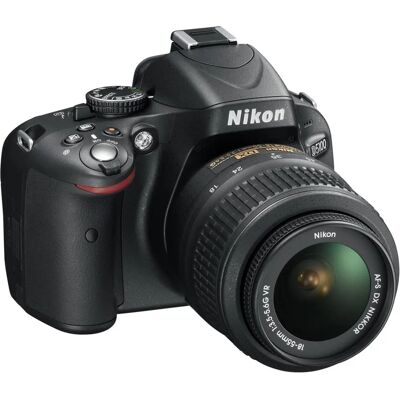 Nikon D5100 - 16MP Vue en Direct 3" Noir Kit - Publicité Nikon D5100 - 16MP Vue en Direct 3" Noir Kit - Publicité