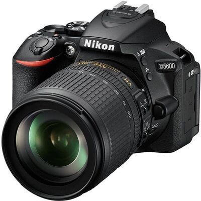 Nikon D5600 - Kit 18-105 mm VR Nikon D5600 - Kit 18-105 mm VR