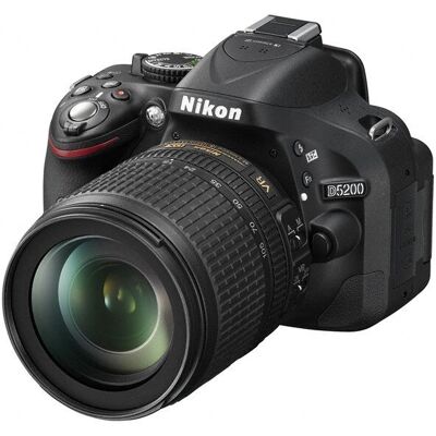 Nikon D5200 - Kit appareil photo reflex numérique 24,1 MP - Noir - Publicité Nikon D5200 - Kit appareil photo reflex numérique 24,1 MP - Noir - Publicité