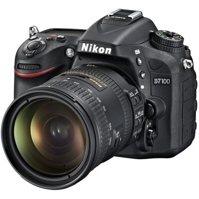 Nikon D7100 - Capteur CMOS 24,1 MP - 18-200mm VR II - Kit Appareil Photo - Publicité Nikon D7100 - Capteur CMOS 24,1 MP - 18-200mm VR II - Kit Appareil Photo - Publicité