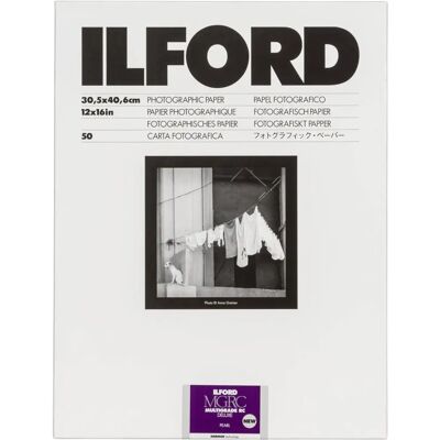 Ilford 44M Perlmutt Fotopapier - Schwarzweiß, 30x40cm Ilford 44M Perlmutt Fotopapier - Schwarzweiß, 30x40cm