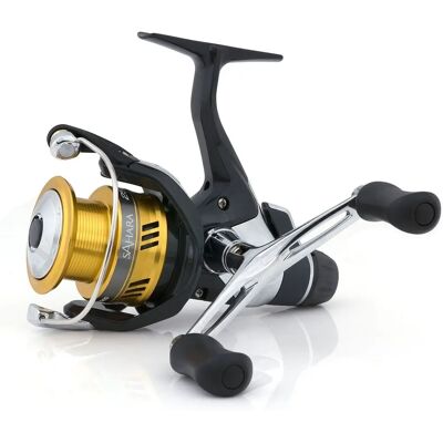 Shimano Sahara 3000SS HG DH RD - Moulinet de Pêche - Publicité Shimano Sahara 3000SS HG DH RD - Moulinet de Pêche - Publicité
