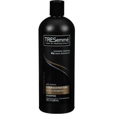 Shampoing Hydratant TRESemme - Cheveux Secs et Abîmés - Publicité Shampoing Hydratant TRESemme - Cheveux Secs et Abîmés - Publicité