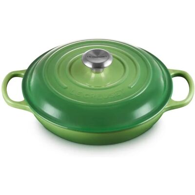 Le Creuset Signature Bambus Gusseisen 26cm Flacher Bräter - Grün Le Creuset Signature Bambus Gusseisen 26cm Flacher Bräter - Grün