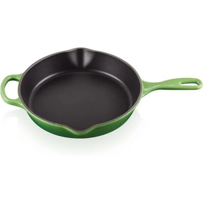 Le Creuset 26cm Green Signature Cast Iron Frying Pan Le Creuset 26cm Green Signature Cast Iron Frying Pan