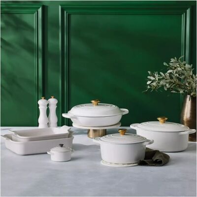 Le Creuset Cazuela de hierro fundido blanca de 26cm - versátil, duradera, hecha a mano Le Creuset Cazuela de hierro fundido blanca de 26cm - versátil, duradera, hecha a mano