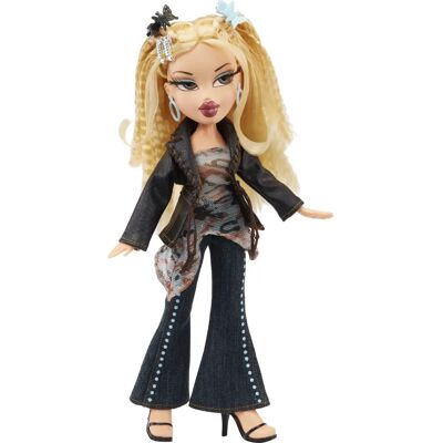 Bratz Cloe - Édition Anniversaire 21 ans Poupée Mode - Publicité Bratz Cloe - Édition Anniversaire 21 ans Poupée Mode - Publicité