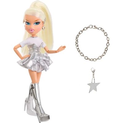 Bratz Cloe Charmz Doll - Stylin’ Charmz Series Bratz Cloe Charmz Doll - Stylin’ Charmz Series