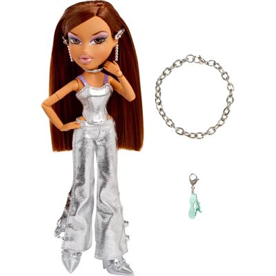 Bratz Yasmin Charmz Doll - Fashion Accessory Bratz Yasmin Charmz Doll - Fashion Accessory