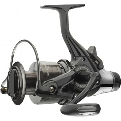 Daiwa Black Widow BR 5000A - Moulinet de pêche - Publicité Daiwa Black Widow BR 5000A - Moulinet de pêche - Publicité