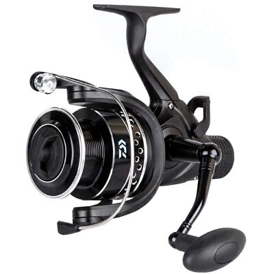 Daiwa Regal 4000 - Lightweight Fishing Reel Daiwa Regal 4000 - Lightweight Fishing Reel