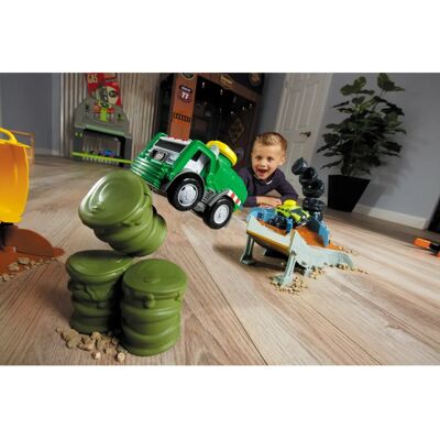 Little Tikes Slammin' Racers - Zestaw wyścigowych samochodów na złomowisku Little Tikes Slammin' Racers - Zestaw wyścigowych samochodów na złomowisku