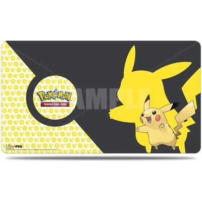 Tappetino da gioco Pikachu - Ultra Pro - 62x35cm - Pokémon Tappetino da gioco Pikachu - Ultra Pro - 62x35cm - Pokémon