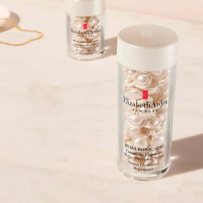 Capsule di Siero Hydra-Plumping Ceramide Elizabeth Arden - 90pz Capsule di Siero Hydra-Plumping Ceramide Elizabeth Arden - 90pz