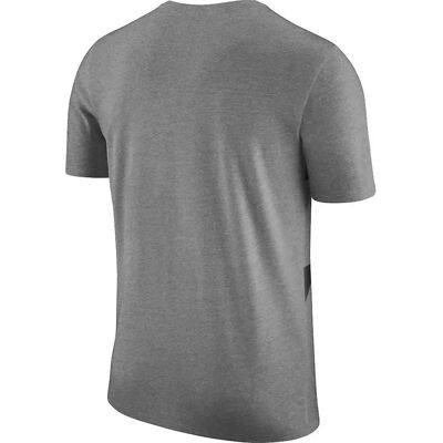 Nike Cleveland Cavaliers Oversized Logo T-Shirt - Basket Nike Cleveland Cavaliers Oversized Logo T-Shirt - Basket
