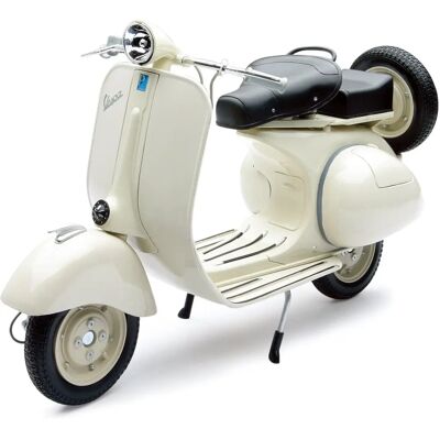 Modèle de moto Vespa 150 VL 1T en zamak - Échelle 1:6 Crème - Publicité Modèle de moto Vespa 150 VL 1T en zamak - Échelle 1:6 Crème - Publicité