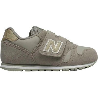 Chaussures de Sport Bébé Gris New Balance - Baby's Sports Shoes - Publicité Chaussures de Sport Bébé Gris New Balance - Baby's Sports Shoes - Publicité