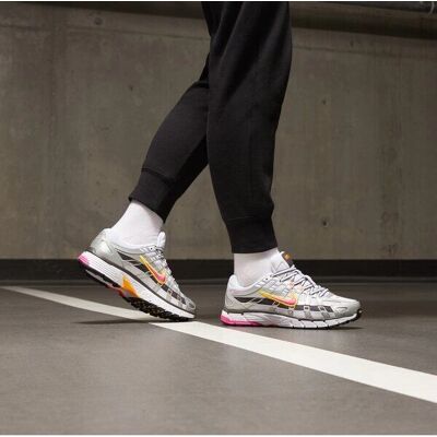 Nike P-6000 Kvinder - (BV1021-100) hvid/metallisk platin/hyper crimson/laser fuchsia Nike P-6000 Kvinder - (BV1021-100) hvid/metallisk platin/hyper crimson/laser fuchsia