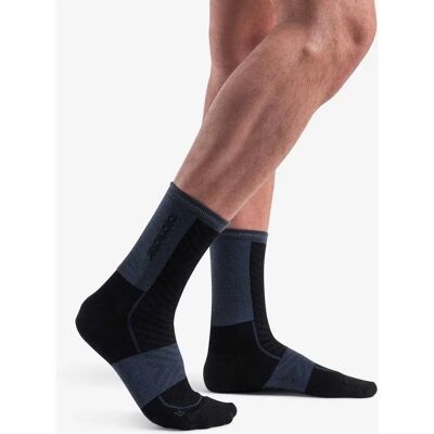 Skarpety Icebreaker Merino Run+ Ultralight Crew - Czarny Skarpety Icebreaker Merino Run+ Ultralight Crew - Czarny