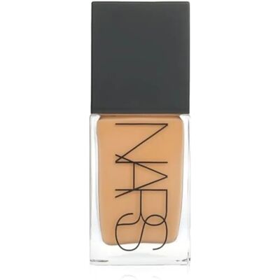 NARS Base Barcelona Medium 4 - Radiante, Natural, 30ml NARS Base Barcelona Medium 4 - Radiante, Natural, 30ml