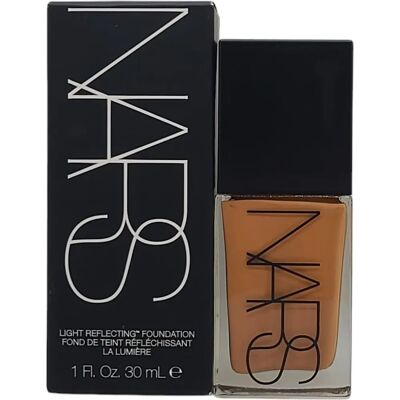 NARS Huahine Light Reflecting Foundation - Finitura luminosa e radiosa - Fondotinta NARS Huahine Light Reflecting Foundation - Finitura luminosa e radiosa - Fondotinta