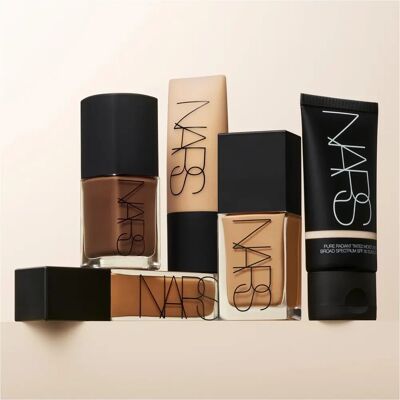 NARS Light Reflecting Foundation Lagos 30 ml - Foundation NARS Light Reflecting Foundation Lagos 30 ml - Foundation