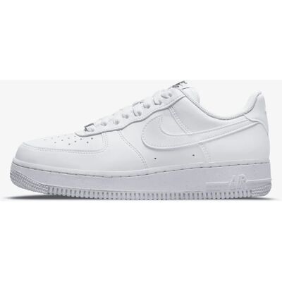 Nike DC9486-101 Weiße recycelte Leder Sportschuhe - Athletic shoes Nike DC9486-101 Weiße recycelte Leder Sportschuhe - Athletic shoes