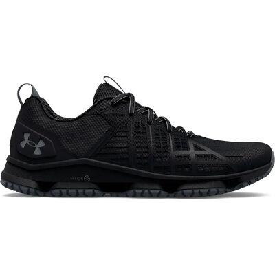 Chaussures tactiques Under Armour Micro G Strikefast - Légères, respirantes, antidérapantes - Publicité Chaussures tactiques Under Armour Micro G Strikefast - Légères, respirantes, antidérapantes - Publicité