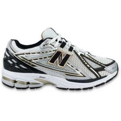 New Balance Silver 1906R Sneakers - Silver/Gold - Unisex New Balance Silver 1906R Sneakers - Silver/Gold - Unisex