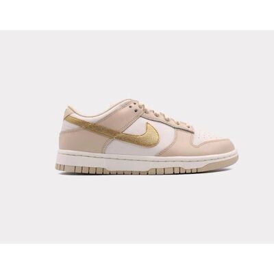 Nike Phantom Metallic Gold (W) - Damensneaker - Gold - EU 38 - US 7W - Leicht Nike Phantom Metallic Gold (W) - Damensneaker - Gold - EU 38 - US 7W - Leicht