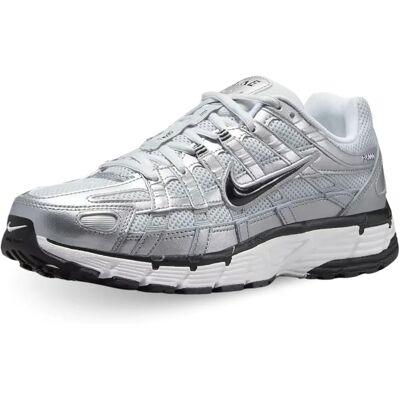 Nike P-6000 Turnschuhe - Weiß - Atmungsaktiv, Stoßdämpfend, Metallische Details - Turnschuhe Nike P-6000 Turnschuhe - Weiß - Atmungsaktiv, Stoßdämpfend, Metallische Details - Turnschuhe