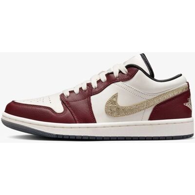 Nike Jordan Low Year Of The Dragon - Sneakers Nike Jordan Low Year Of The Dragon - Sneakers