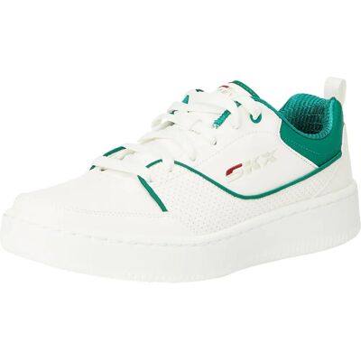Baskets Skechers Blanches - Toute l'année - Publicité Baskets Skechers Blanches - Toute l'année - Publicité