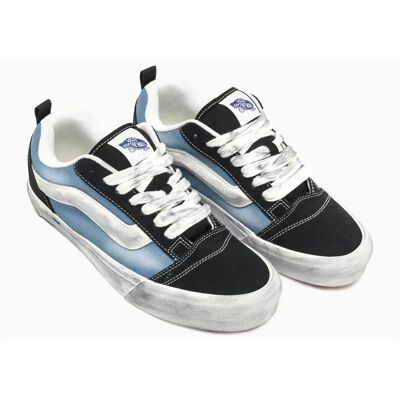 Baskets Vans Knu Skool Bleu - Sneakers - Publicité Baskets Vans Knu Skool Bleu - Sneakers - Publicité