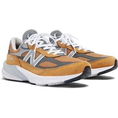 New Balance Tan & Gray Made in USA 990v6 Sneakers - TRAVAIL - Taille: US 8 - Publicité New Balance Tan & Gray Made in USA 990v6 Sneakers - TRAVAIL - Taille: US 8 - Publicité